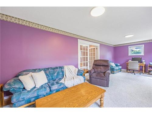 33 Greystone Crescent, Brampton, ON - Indoor Photo Showing Living Room