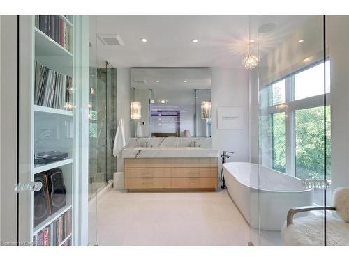 313 Rosewell Avenue, Toronto, ON - Indoor Photo Showing Bathroom