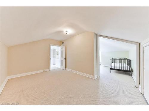 3350 Guelph Line, Burlington, ON - Indoor Photo Showing Other Room
