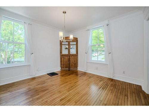 35 Mary Street, Milton, ON - Indoor Photo Showing Other Room