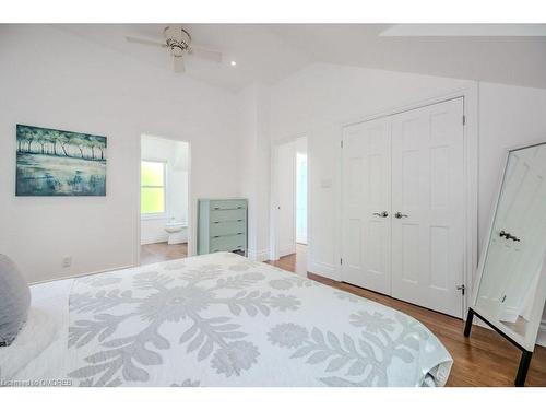 35 Mary Street, Milton, ON - Indoor Photo Showing Bedroom
