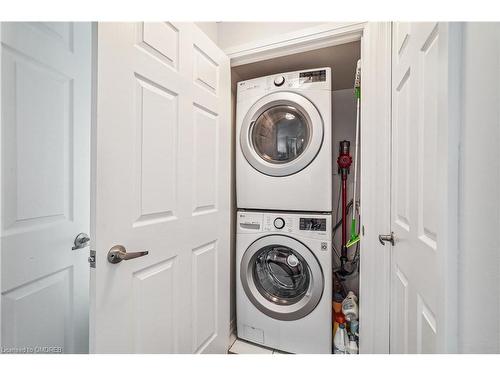 908-18 Valley Woods Road, Toronto, ON - Indoor Photo Showing Laundry Room