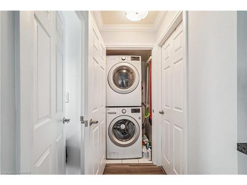 908-18 Valley Woods Road, Toronto, ON - Indoor Photo Showing Laundry Room