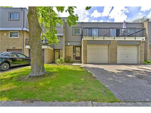 109-2315 Bromsgrove Road, Mississauga, ON - Outdoor
