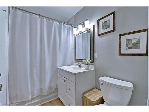 109-2315 Bromsgrove Road, Mississauga, ON - Indoor Photo Showing Bathroom