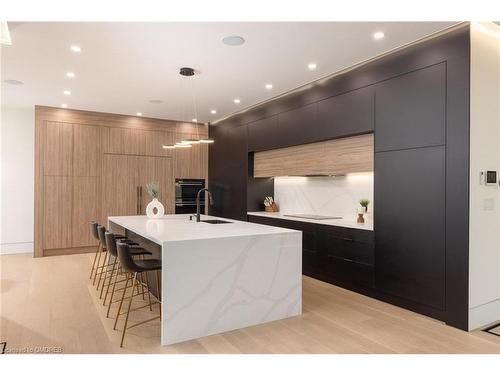363 Burton Road, Oakville, ON - Indoor Photo Showing Kitchen With Upgraded Kitchen