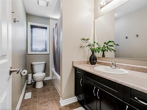 888 Toletza Landing, Milton, ON - Indoor Photo Showing Bathroom