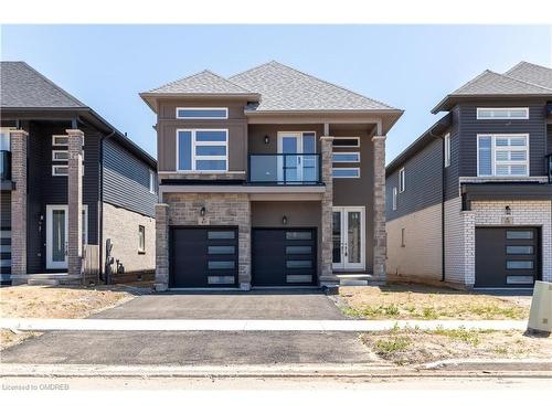 47 Hildred Street, Welland, ON - Outdoor With Balcony With Facade