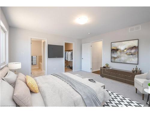 47 Hildred Street, Welland, ON - Indoor Photo Showing Bedroom