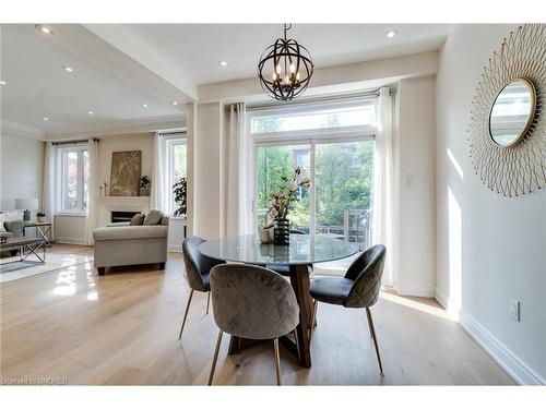 3306 Timeless Drive, Oakville, ON - Indoor Photo Showing Dining Room