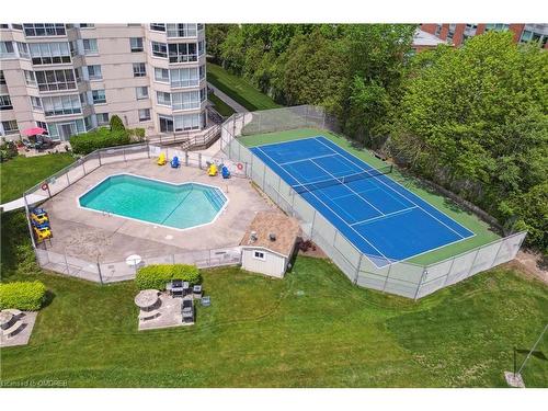 712-5280 Lakeshore Road, Burlington, ON - Outdoor With In Ground Pool With Backyard