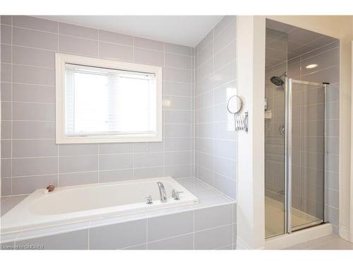 5460 Oscar Peterson Boulevard, Mississauga, ON - Indoor Photo Showing Bathroom
