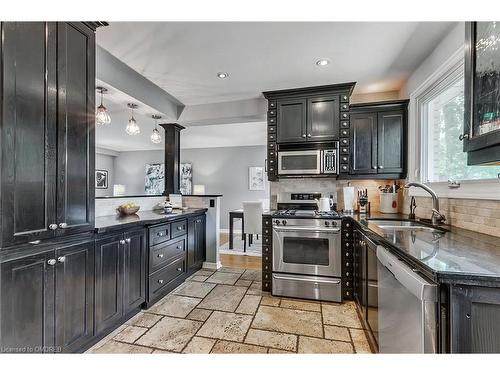 4439 Hawthorne Drive, Burlington, ON - Indoor Photo Showing Kitchen With Stainless Steel Kitchen