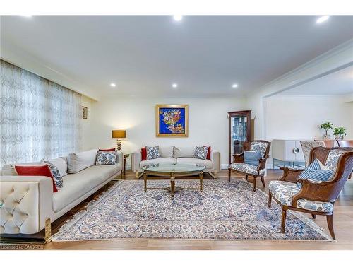 27 Arkendo Drive, Oakville, ON - Indoor Photo Showing Living Room