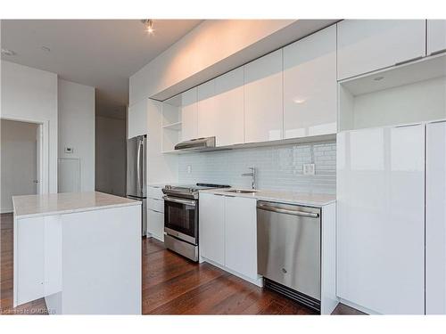 508-2520 Eglinton Avenue W, Mississauga, ON - Indoor Photo Showing Kitchen With Stainless Steel Kitchen With Upgraded Kitchen
