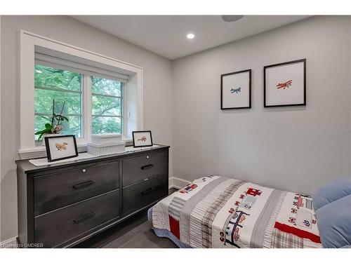 1386 Willowdown Road, Oakville, ON - Indoor Photo Showing Bedroom