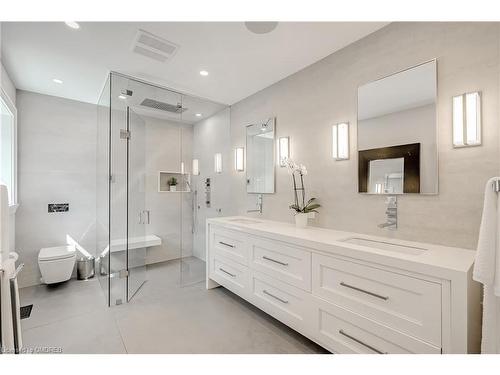 1386 Willowdown Road, Oakville, ON - Indoor Photo Showing Bathroom