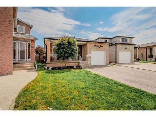 23 Regis Court, Hamilton, ON - Outdoor With Facade