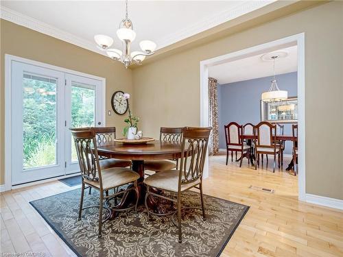 15 Trillium Terrace, Halton Hills, ON - Indoor Photo Showing Dining Room