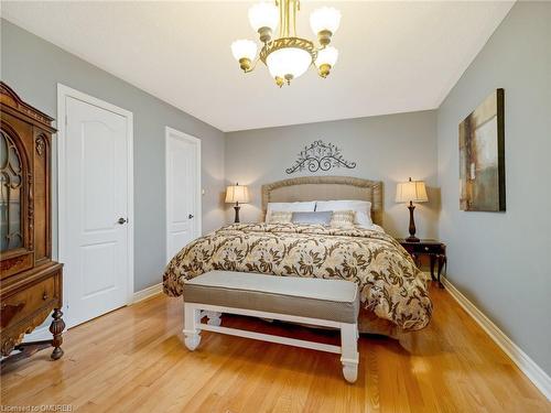 15 Trillium Terrace, Halton Hills, ON - Indoor Photo Showing Bedroom