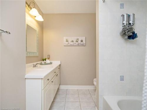 15 Trillium Terrace, Halton Hills, ON - Indoor Photo Showing Bathroom