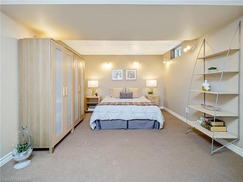 15 Trillium Terrace, Halton Hills, ON - Indoor Photo Showing Bedroom