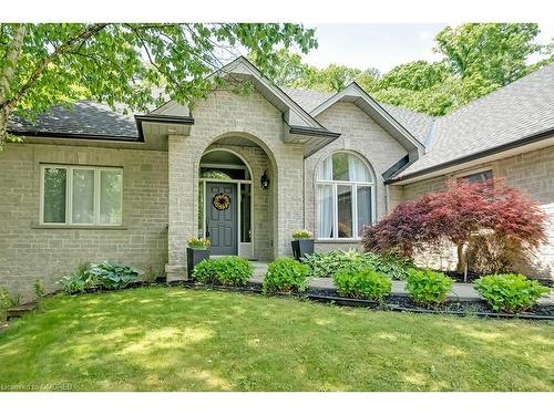 810 Belhaven Crescent, Burlington, ON - Outdoor