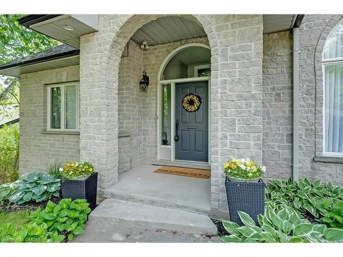 810 Belhaven Crescent, Burlington, ON - Outdoor