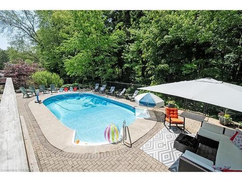 810 Belhaven Crescent, Burlington, ON - Outdoor With In Ground Pool With Backyard