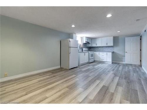 Bsmt-775 Upper Ottawa Street, Hamilton, ON - Indoor Photo Showing Kitchen