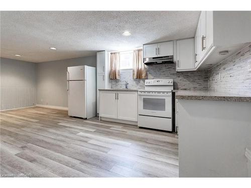 Bsmt-775 Upper Ottawa Street, Hamilton, ON - Indoor Photo Showing Kitchen