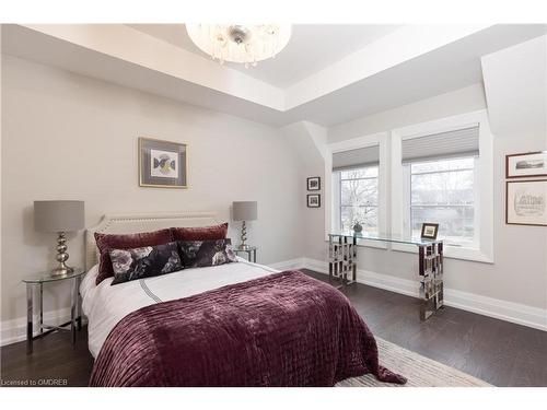1325 Sheldon Avenue, Oakville, ON - Indoor Photo Showing Bedroom