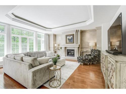 168 Diiorio Circle, Ancaster, ON - Indoor Photo Showing Living Room With Fireplace