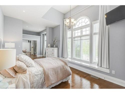 168 Diiorio Circle, Ancaster, ON - Indoor Photo Showing Bedroom