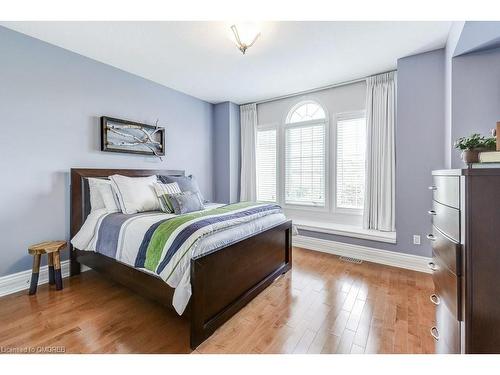 168 Diiorio Circle, Ancaster, ON - Indoor Photo Showing Bedroom