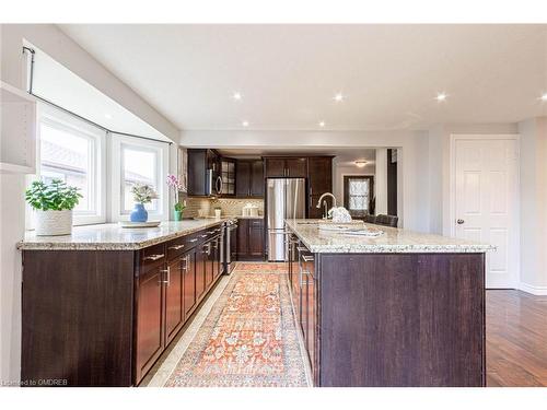 96 Montana Crescent, Kitchener, ON - Indoor Photo Showing Kitchen With Upgraded Kitchen