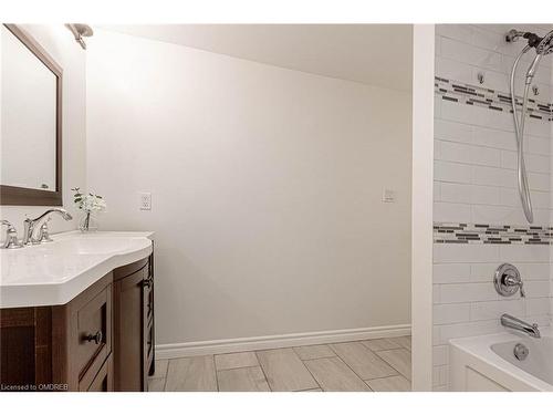 96 Montana Crescent, Kitchener, ON - Indoor Photo Showing Bathroom