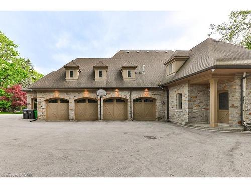 1420 Stavebank Road, Mississauga, ON - Outdoor