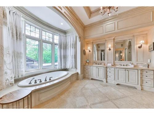 1420 Stavebank Road, Mississauga, ON - Indoor Photo Showing Bathroom