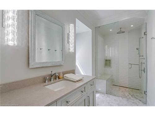 27 Park Avenue, Oakville, ON - Indoor Photo Showing Bathroom