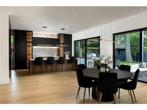 2102 Glenforest Crescent, Oakville, ON - Indoor Photo Showing Dining Room