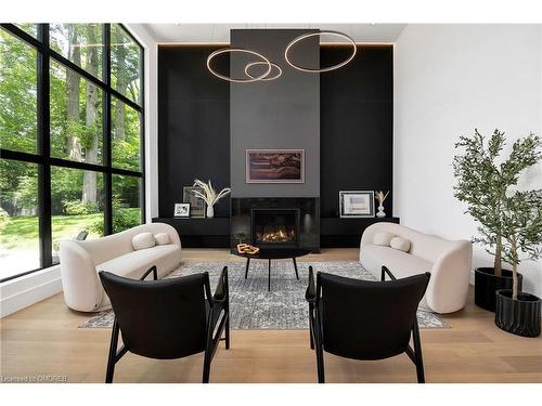 2102 Glenforest Crescent, Oakville, ON - Indoor Photo Showing Living Room With Fireplace