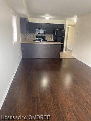 1-2563 Sixth Line, Oakville, ON - Indoor Photo Showing Kitchen