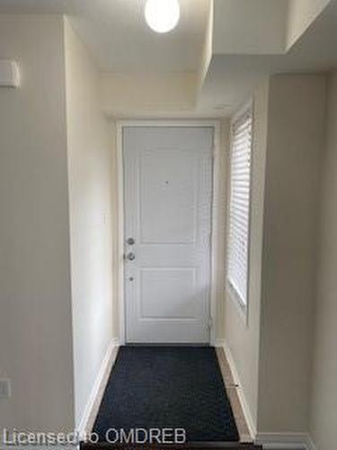 1-2563 Sixth Line, Oakville, ON - Indoor Photo Showing Other Room