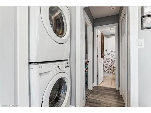 36 Sherbourne Street, St. Catharines, ON - Indoor Photo Showing Laundry Room