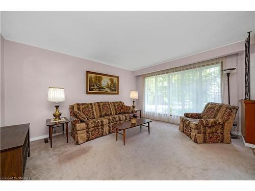 8 Stewarttown Road, Georgetown, ON - Indoor Photo Showing Living Room