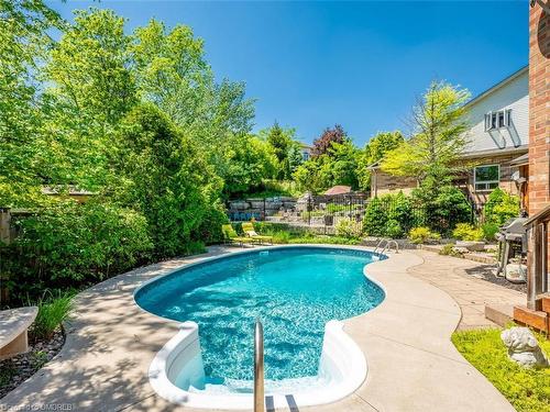 35 Woodlawn Court, Dundas, ON - Outdoor With In Ground Pool With Deck Patio Veranda With Backyard