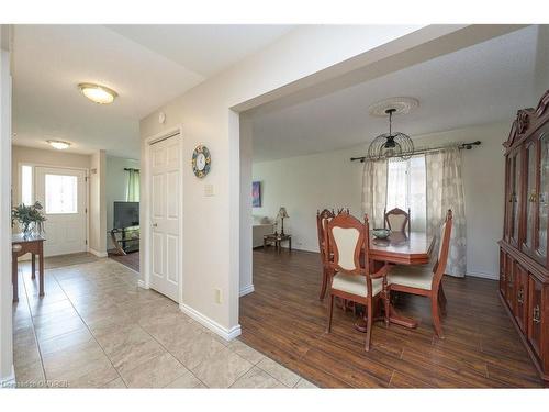 70 Aylmer Crescent, Stoney Creek, ON - Indoor Photo Showing Dining Room