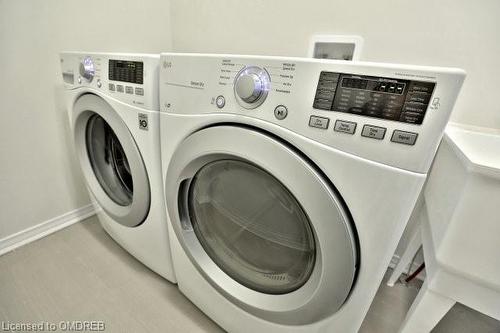 29 Kelso Drive, Caledonia, ON - Indoor Photo Showing Laundry Room