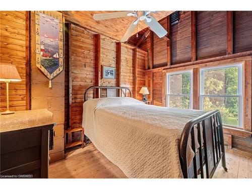 3020 Portage Trail, Ridgeway, ON - Indoor Photo Showing Bedroom